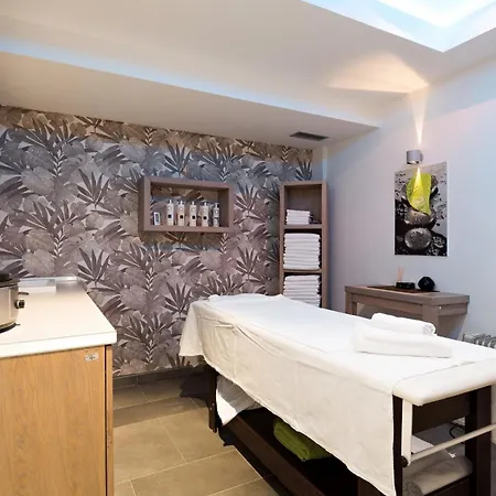 C519 - Vucko - Private Host 4* 자호리나