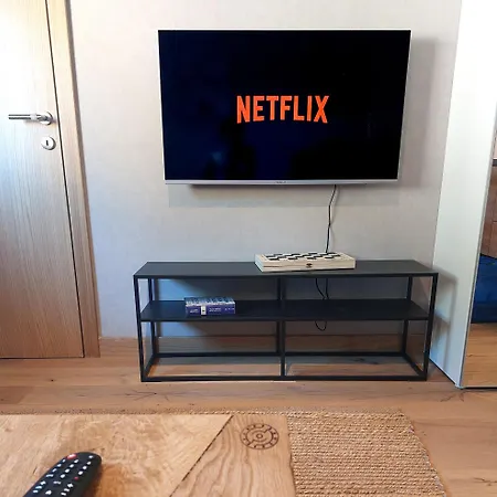 아파트 C519 - Vucko - Private Host 4*